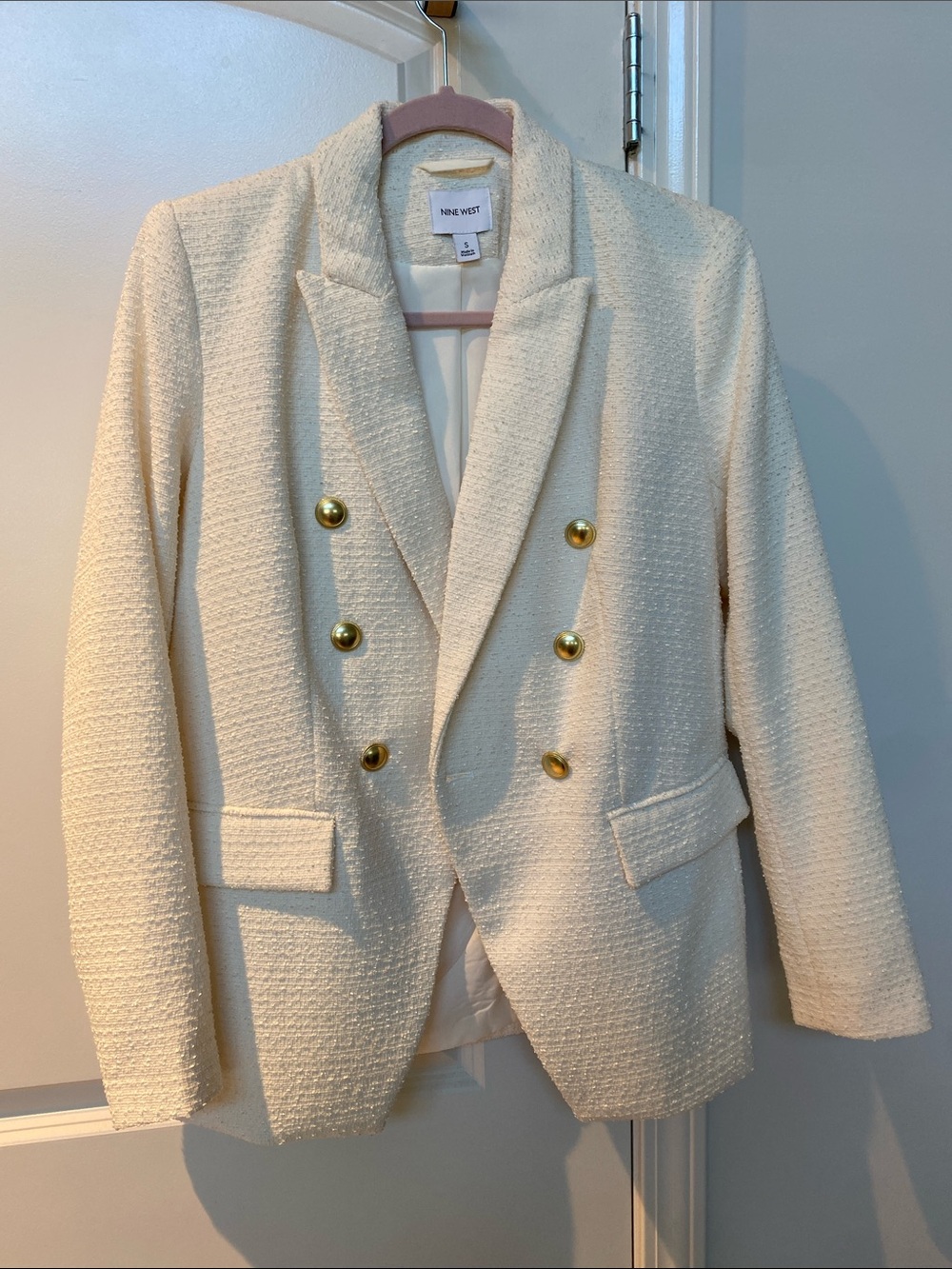 Nine West woman jacket , white with golden buttons Size small.